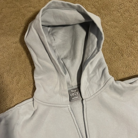TNA boyfriebd hoodie from Aritzia.  Baby blue perfect condition. - Picture 2 of 6